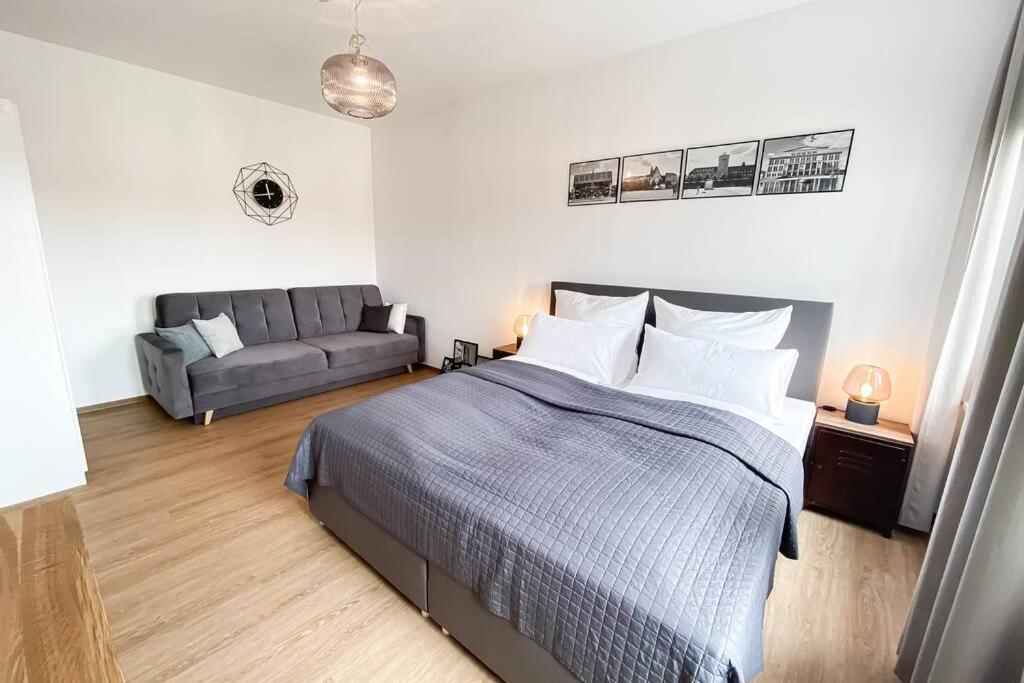Luxus-Apartment in Leipzig mit Privat-Parkplatz Buitenkant foto