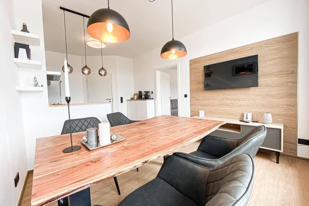 Luxus-Apartment in Leipzig mit Privat-Parkplatz Buitenkant foto