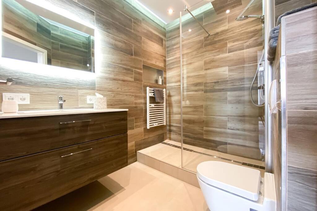 Luxus-Apartment in Leipzig mit Privat-Parkplatz Buitenkant foto